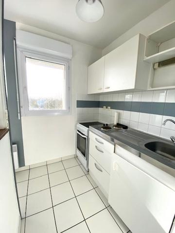 Charmant  T2 lumineux avec balcon et parking