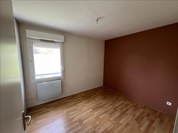 Appartement à louer 600 € CC MIRAMBEAU 3 p 55 m² DPE C