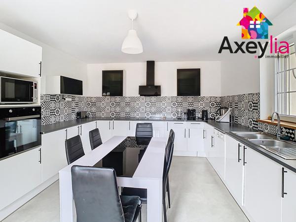 Saint-Cyr-de-Favières (42123) A VENDRE-SAINT-CYR DE FAVIÈRES- MAISON FAMILIALE SUR TERRAIN DE 3071 M2