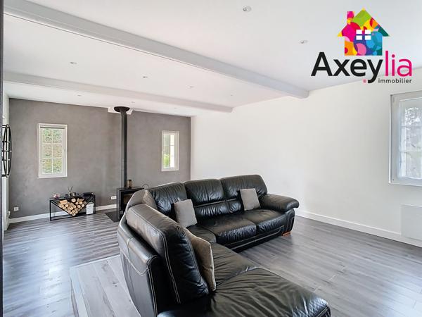 Saint-Cyr-de-Favières (42123) A VENDRE-SAINT-CYR DE FAVIÈRES- MAISON FAMILIALE SUR TERRAIN DE 3071 M2