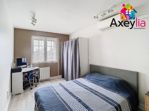 Saint-Cyr-de-Favières (42123) A VENDRE-SAINT-CYR DE FAVIÈRES- MAISON FAMILIALE SUR TERRAIN DE 3071 M2