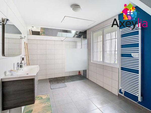 Saint-Cyr-de-Favières (42123) A VENDRE-SAINT-CYR DE FAVIÈRES- MAISON FAMILIALE SUR TERRAIN DE 3071 M2