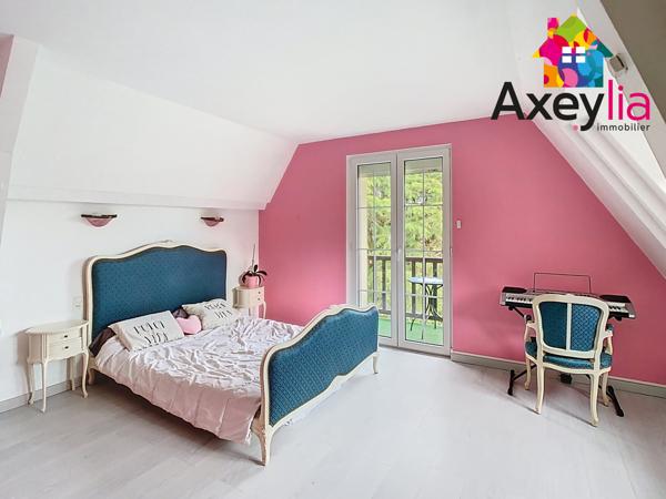 Saint-Cyr-de-Favières (42123) A VENDRE-SAINT-CYR DE FAVIÈRES- MAISON FAMILIALE SUR TERRAIN DE 3071 M2