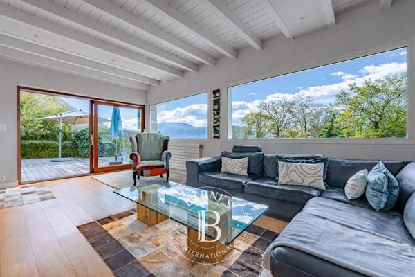 Annecy-le-Vieux, Maison 5 Chambres -  235 m² à vendre