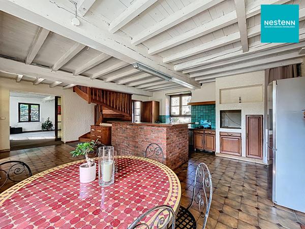 Corps de ferme en pierre de 200 m² à rénover sur La Fouillouse 42480