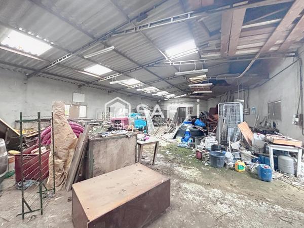 Auterive, Hangar à rénover et terrain à 120 000€
