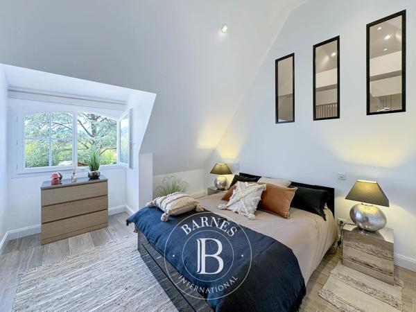 Chambéry, Chaumière 5 Chambres -  300 m² à vendre