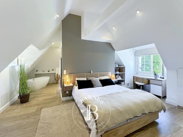 Chambéry, Chaumière 5 Chambres -  300 m² à vendre