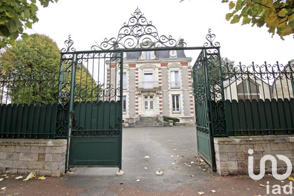 Immeuble à vendre 958 m² Pithiviers