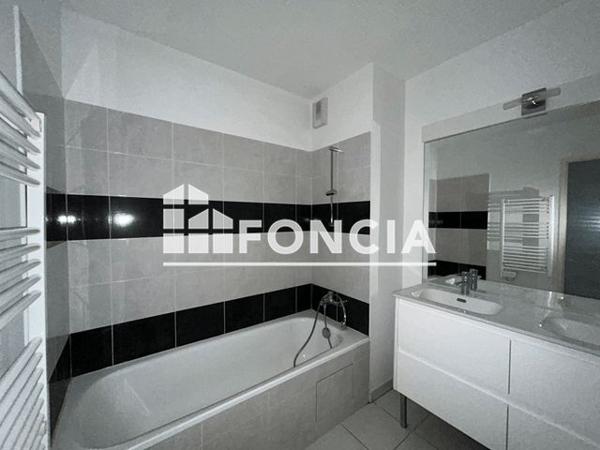 Location Appartement 4 pièces 91.6 m² - 16 RUE DES PENITENTS BLANCS Toulouse 31000