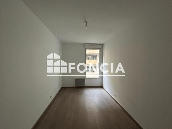 Location Appartement 4 pièces 91.6 m² - 16 RUE DES PENITENTS BLANCS Toulouse 31000