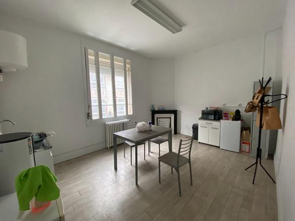 Appartement Saint Quentin 5 pièce(s) 169.63 m2