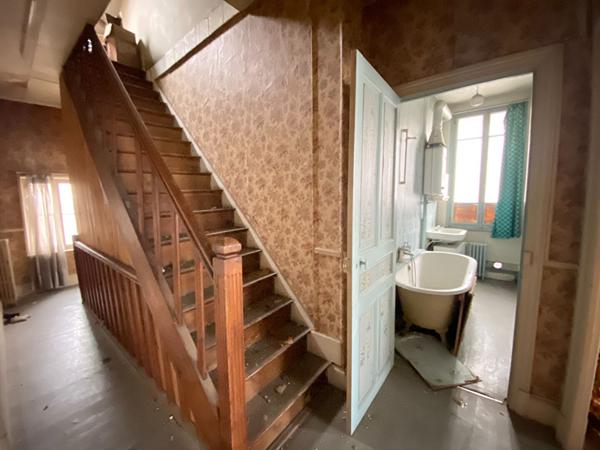 Appartement Saint Quentin 5 pièce(s) 169.63 m2