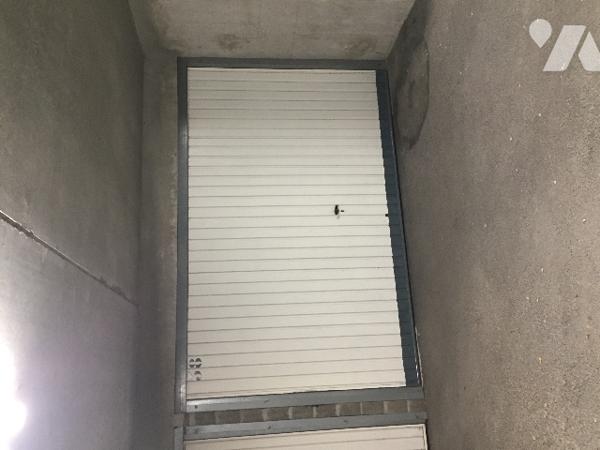 Saint-Etienne rue Tréfilerie très bel F4 91 m2 grande terrasse 2 GARAGES très bon état prix 185 000€