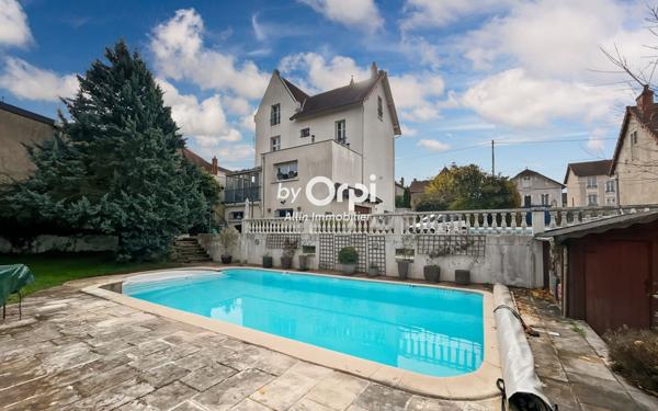 Maison à vendre    7 pièces •  Montluçon