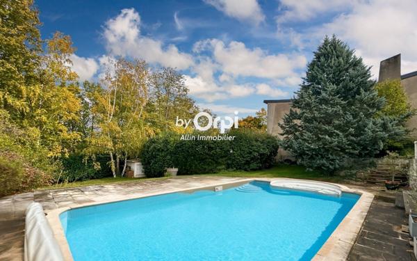 Maison à vendre    7 pièces •  Montluçon