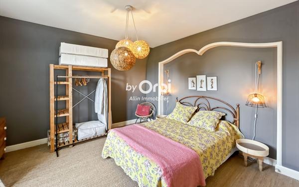 Maison à vendre    7 pièces •  Montluçon