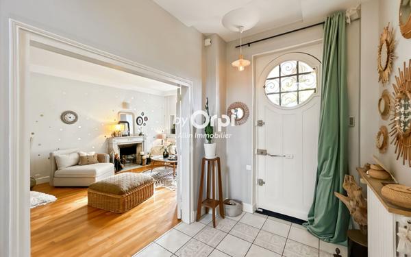 Maison à vendre    7 pièces •  Montluçon