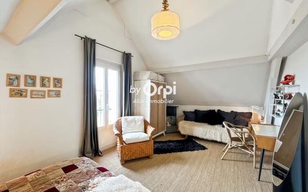 Maison à vendre    7 pièces •  Montluçon