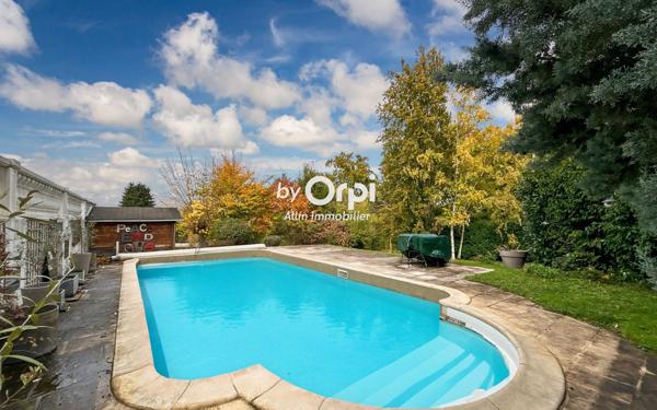 Maison à vendre    7 pièces •  Montluçon