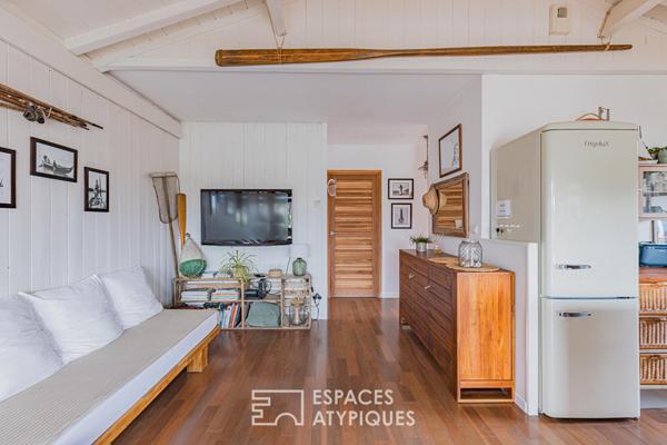 Esprit Cabane ostréicole avec vue panoramique sur le port de Gujan