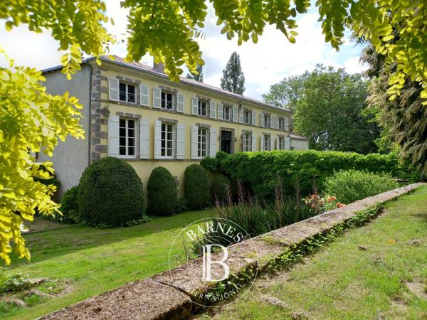 Poitiers, Château 8 Chambres -  1 000 m² à vendre