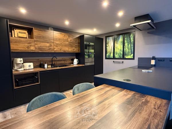 AMQI - Roubaix - Loft d'exception meublé avec parking