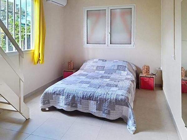 Maison + piscine + bungalow = Le combo parfait à Sainte- Rose🌴