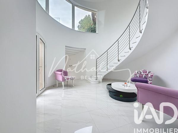 Maison à vendre 13 pièces 550 m² Mouans-Sartoux