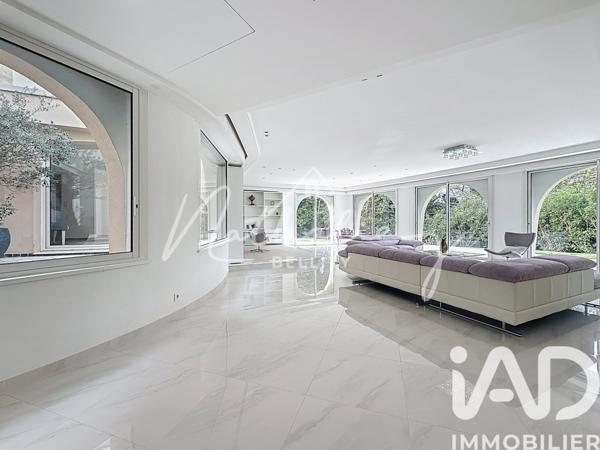 Maison à vendre 13 pièces 550 m² Mouans-Sartoux