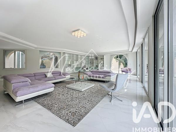 Maison à vendre 13 pièces 550 m² Mouans-Sartoux