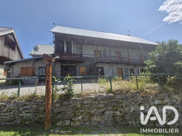 Maison à vendre 6 pièces 117,68 m² Saint-Jean-d'Arves