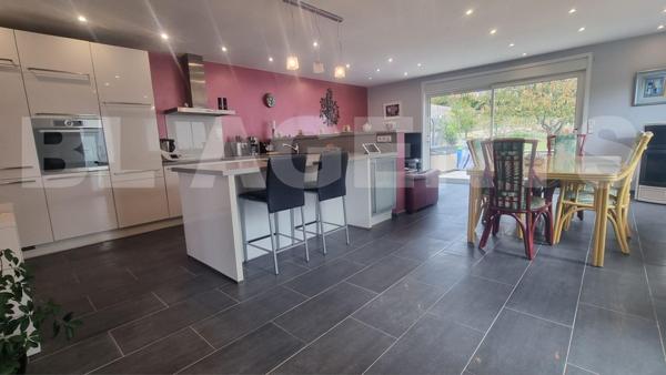 maison/villa 6 pièce(s) 160 m2