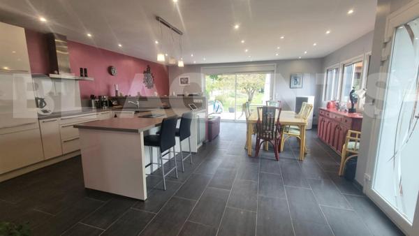 maison/villa 6 pièce(s) 160 m2