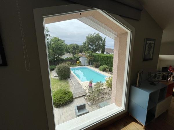 Maison à vendre |  Saint-Jean-d'Illac |  7 pièces | 178 m²