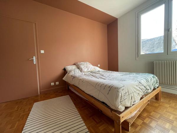 AGREABLE APPARTEMENT DE TYPE T4 AVEC BALCON A RIOM-ES-MONTAGNES Riom-ès-Montagnes (15400)