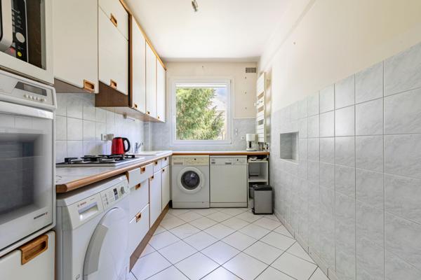 RUEIL-MALMAISON - QUARTIER PLATEAU - APPARTEMENT 76 M² - 2 CHAMBRES - SEJOUR ET SALON - GARAGE - CAVE -