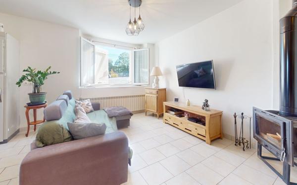 Maison à vendre    3 pièces •  Salles-Curan