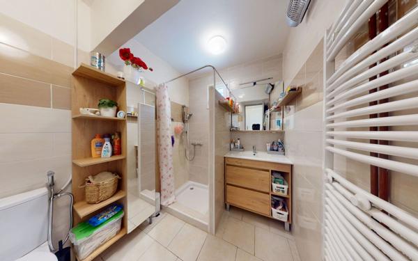 Maison à vendre    3 pièces •  Salles-Curan