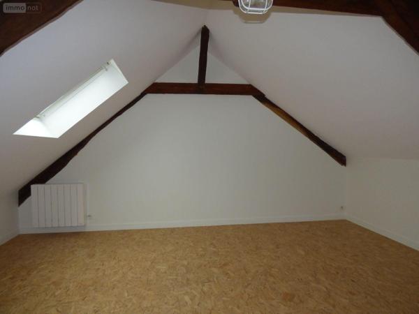 Duplex à louer à Hédé Bazouges en Ille-et-Vilaine (35630), ref : 020/605   
centre