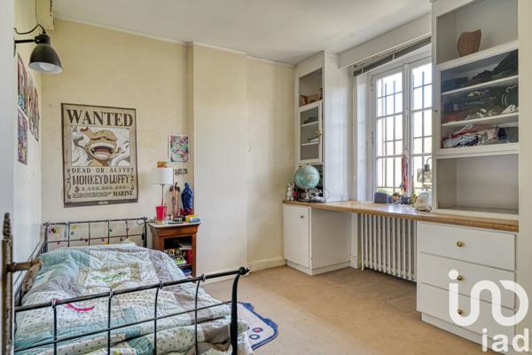 Demeure 10 pièces de 224 m² à Orgeval (78630)