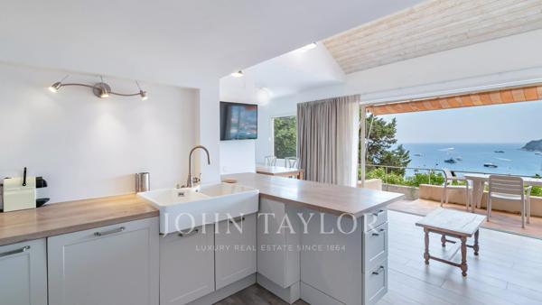 Charmante maison de vacances avec vue sur la baie de Villefranche-sur-Mer