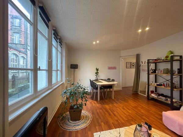 LOCAL + APPARTEMENT T2- Hypercentre Quimper