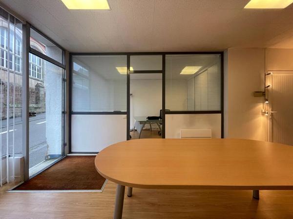 LOCAL + APPARTEMENT T2- Hypercentre Quimper