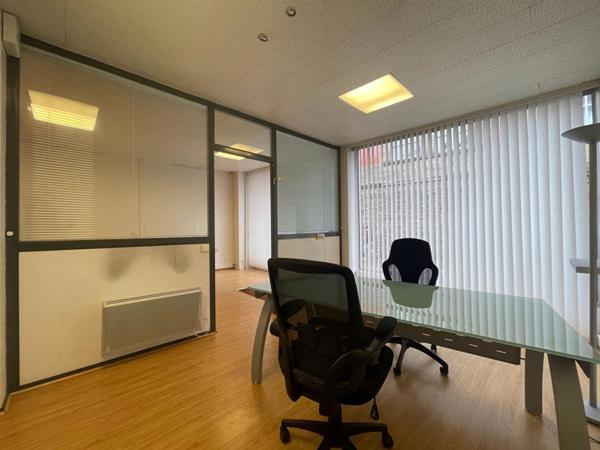 LOCAL + APPARTEMENT T2- Hypercentre Quimper