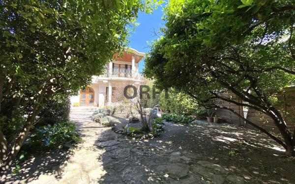 Maison à vendre    7 pièces •  Carpentras