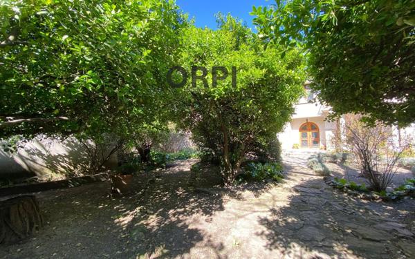 Maison à vendre    7 pièces •  Carpentras