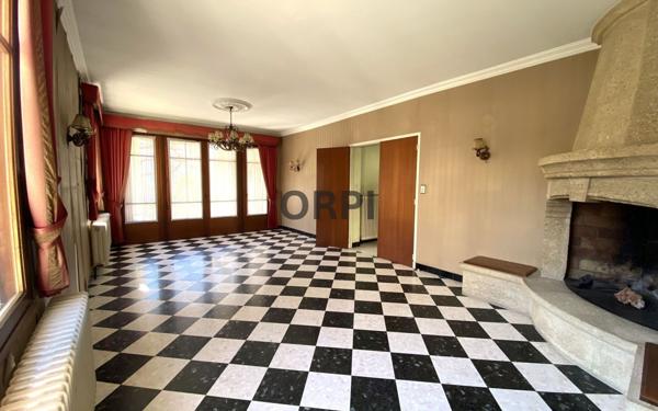 Maison à vendre    7 pièces •  Carpentras