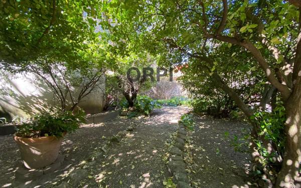 Maison à vendre    7 pièces •  Carpentras