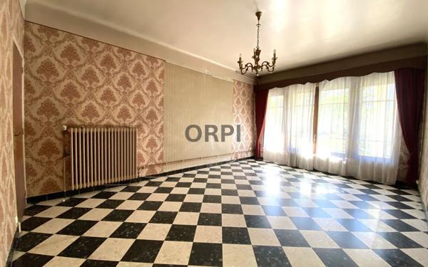 Maison à vendre    7 pièces •  Carpentras